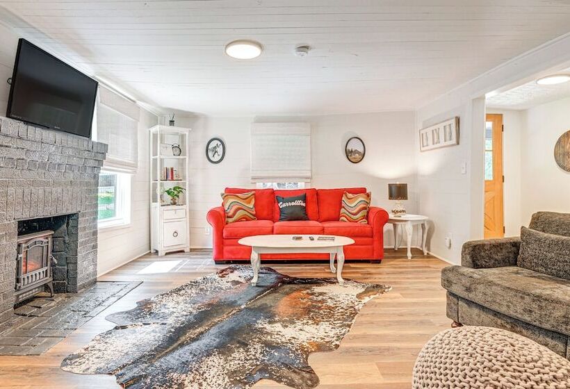 Cabin W/ Fire Pit   7 Mi To Downtown Carrollton!