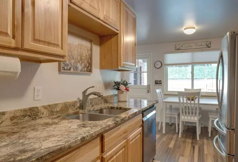6 Mi To Denver: Wfh Friendly Duplex In Wheat Ridge