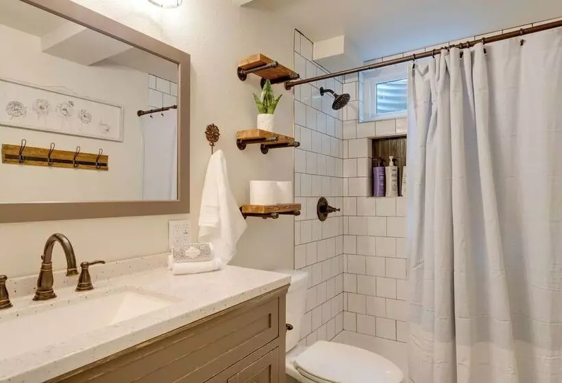 6 Mi To Denver: Wfh Friendly Duplex In Wheat Ridge