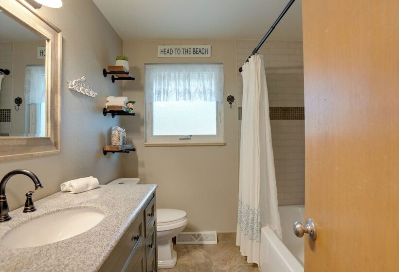 6 Mi To Denver: Wfh Friendly Duplex In Wheat Ridge