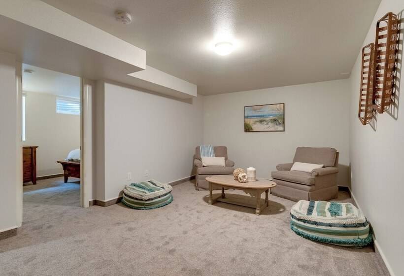 6 Mi To Denver: Wfh Friendly Duplex In Wheat Ridge