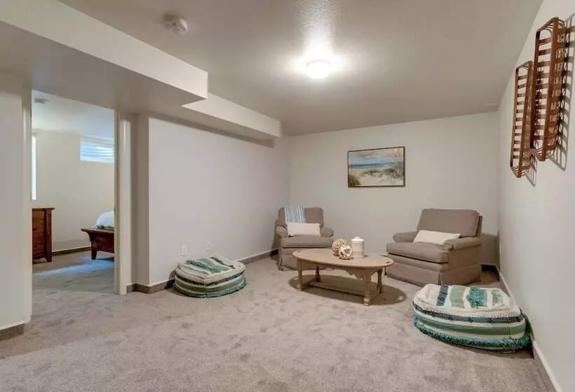 6 Mi To Denver: Wfh Friendly Duplex In Wheat Ridge