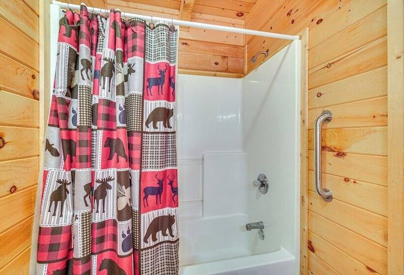 Cozy Cabin W/ Hot Tub < Half Mi To Douglas Lake!