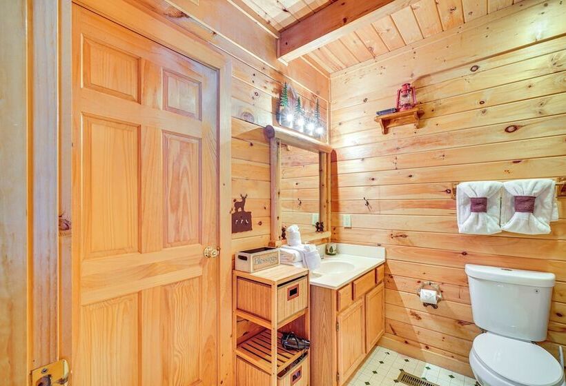 Cozy Cabin W/ Hot Tub < Half Mi To Douglas Lake!