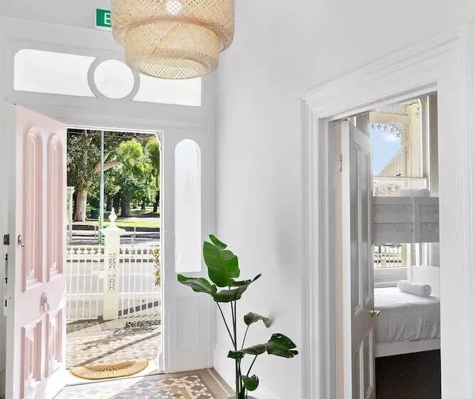 簡易ホテル Fitzroy Private Rooms   132 Nicholson Homestay