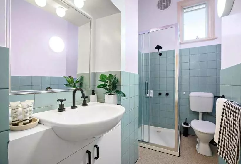 簡易ホテル Fitzroy Private Rooms   132 Nicholson Homestay