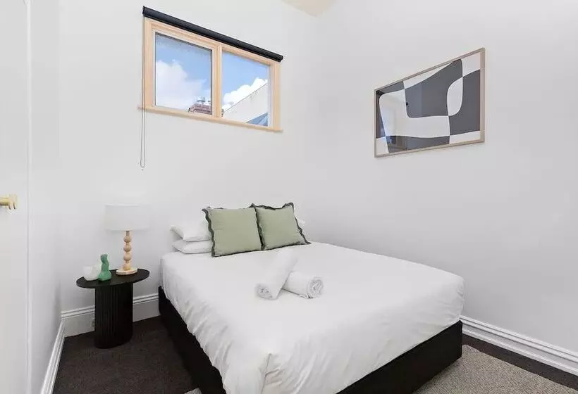 簡易ホテル Fitzroy Private Rooms   132 Nicholson Homestay