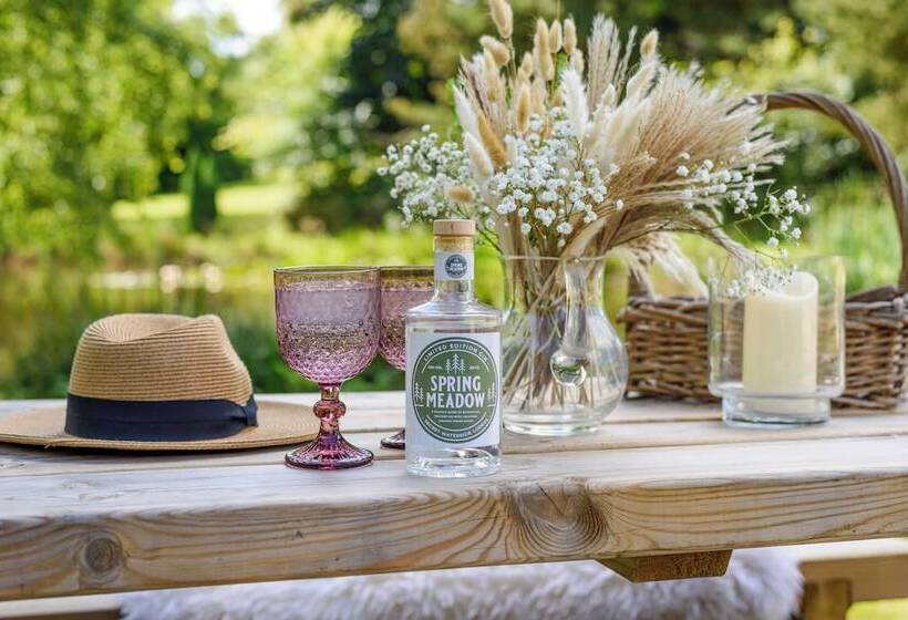 酒店 Secret Waterside Lodges In Worcestershire