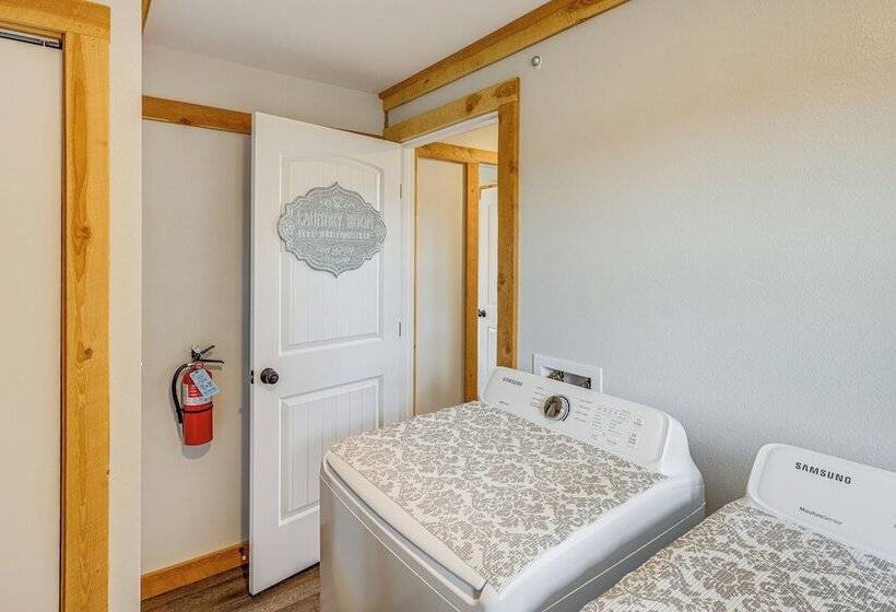 Mountain View Red Lodge Home 10 Mi To Skiing!