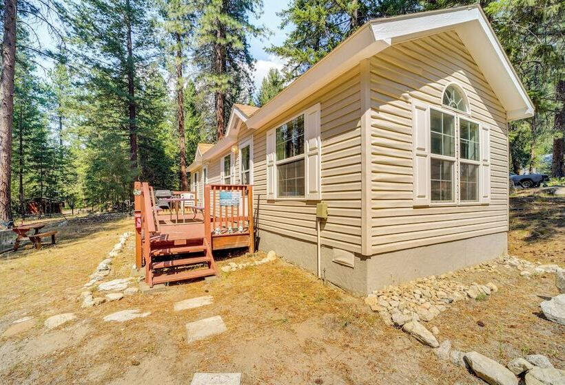 Peaceful Entiat Home: Pets Welcome!