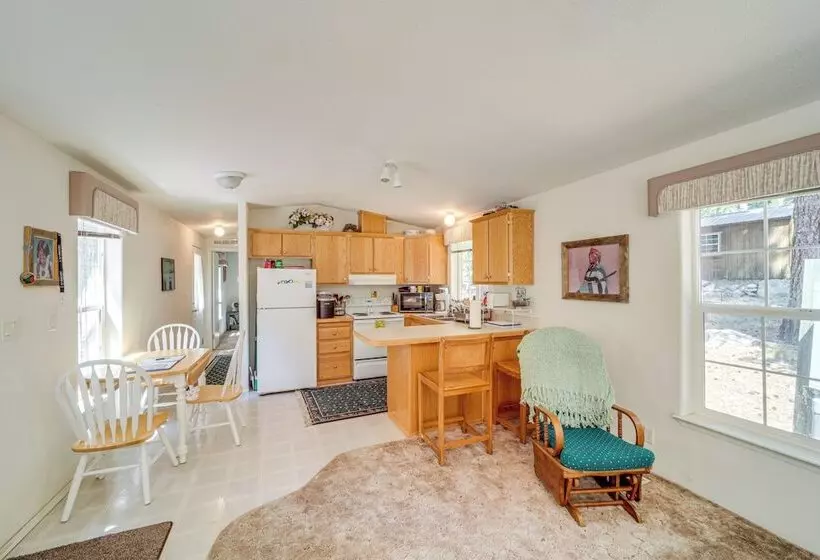 Peaceful Entiat Home: Pets Welcome!