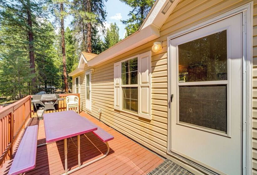 Peaceful Entiat Home: Pets Welcome!