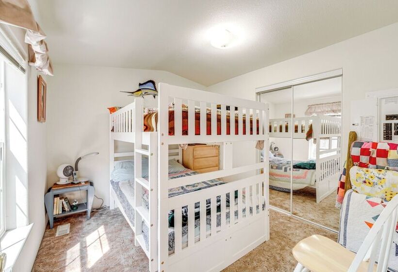 Peaceful Entiat Home: Pets Welcome!