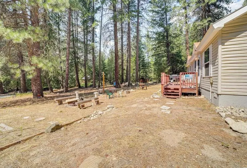 Peaceful Entiat Home: Pets Welcome!