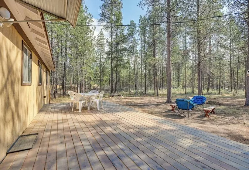 1 Mi To State Park: Peaceful La Pine Cabin W/ Deck