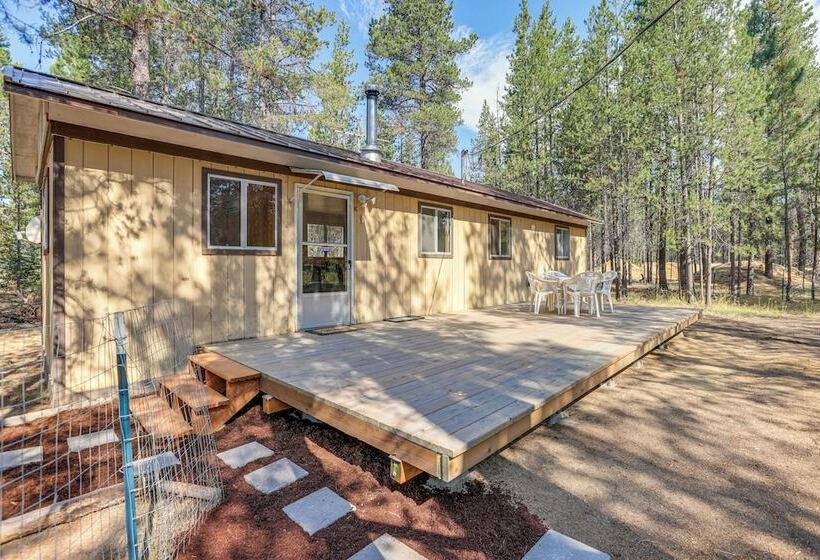 1 Mi To State Park: Peaceful La Pine Cabin W/ Deck