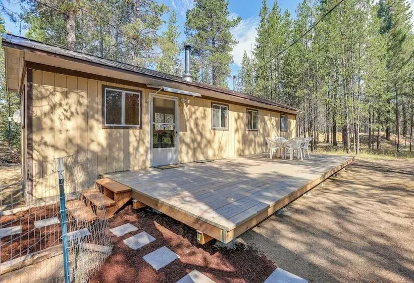 1 Mi To State Park: Peaceful La Pine Cabin W/ Deck