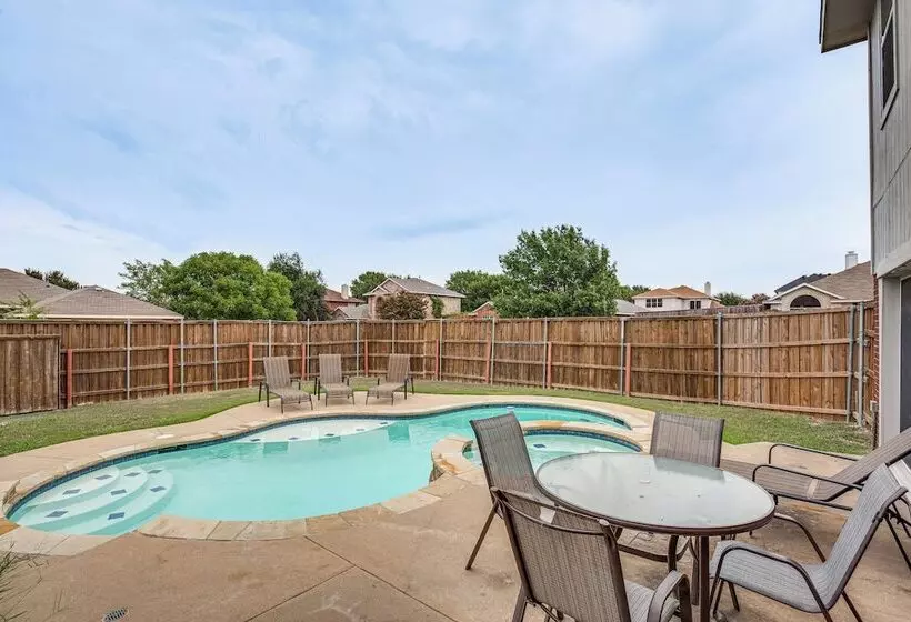 Pet Friendly Allen Home ~ 30 Mi To Dallas!