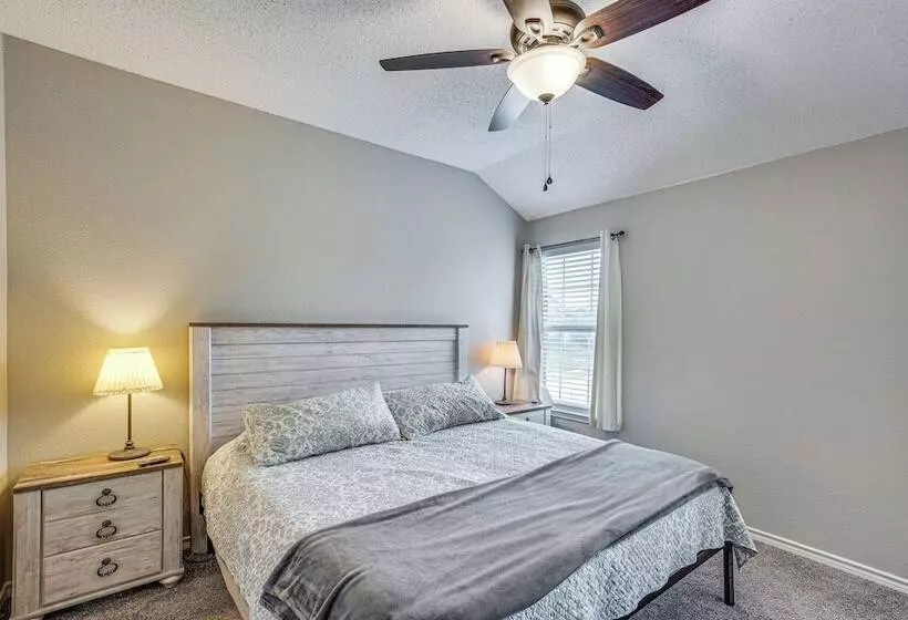 Pet Friendly Allen Home ~ 30 Mi To Dallas!