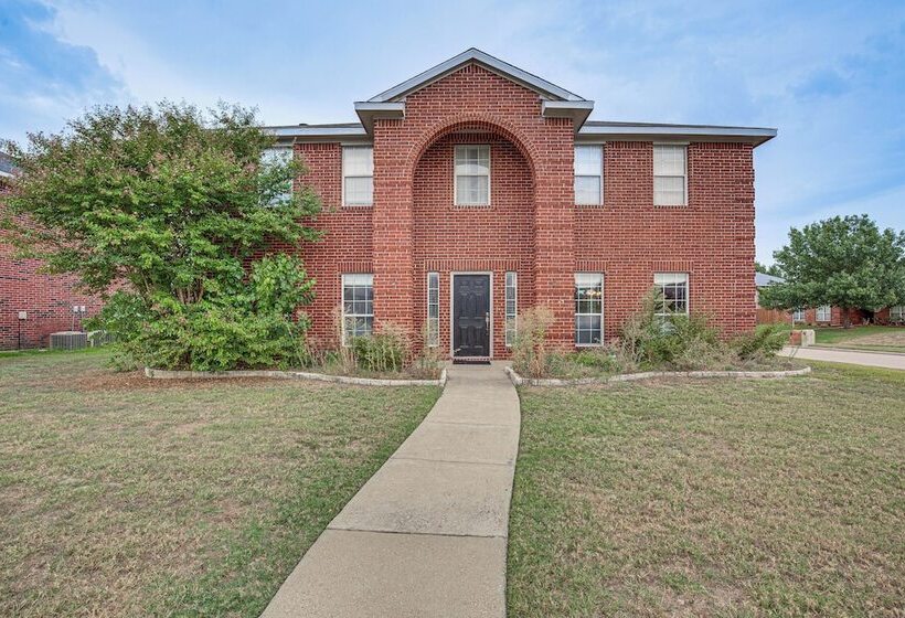Pet Friendly Allen Home ~ 30 Mi To Dallas!
