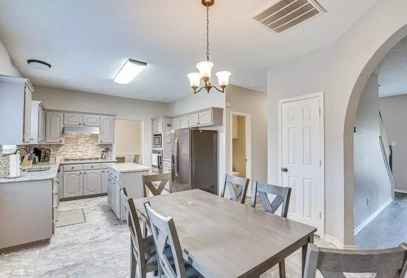 Pet Friendly Allen Home ~ 30 Mi To Dallas!