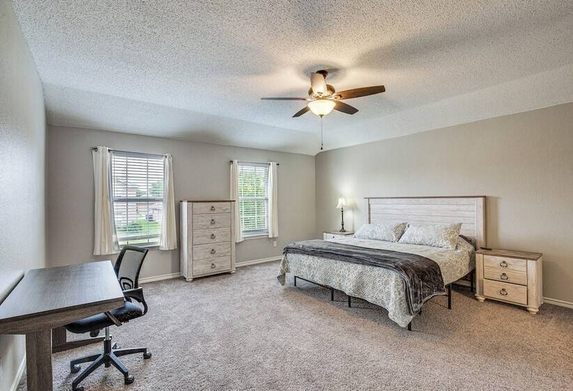Pet Friendly Allen Home ~ 30 Mi To Dallas!