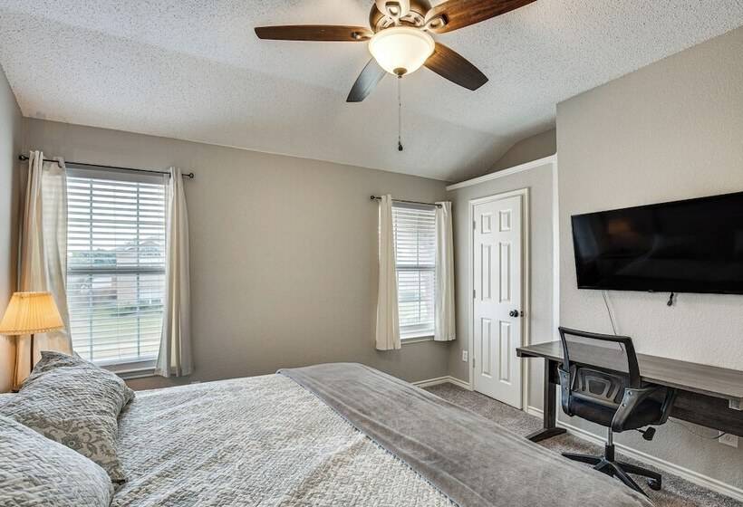 Pet Friendly Allen Home ~ 30 Mi To Dallas!