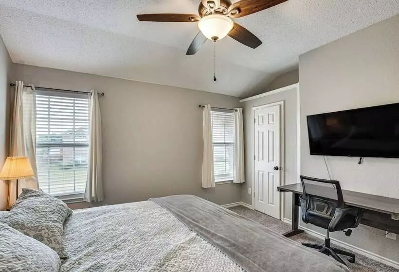 Pet Friendly Allen Home ~ 30 Mi To Dallas!