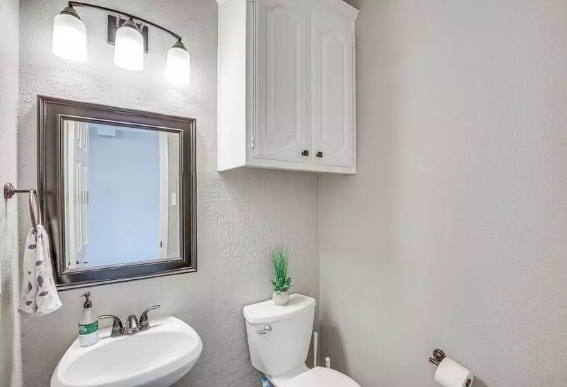 Pet Friendly Allen Home ~ 30 Mi To Dallas!