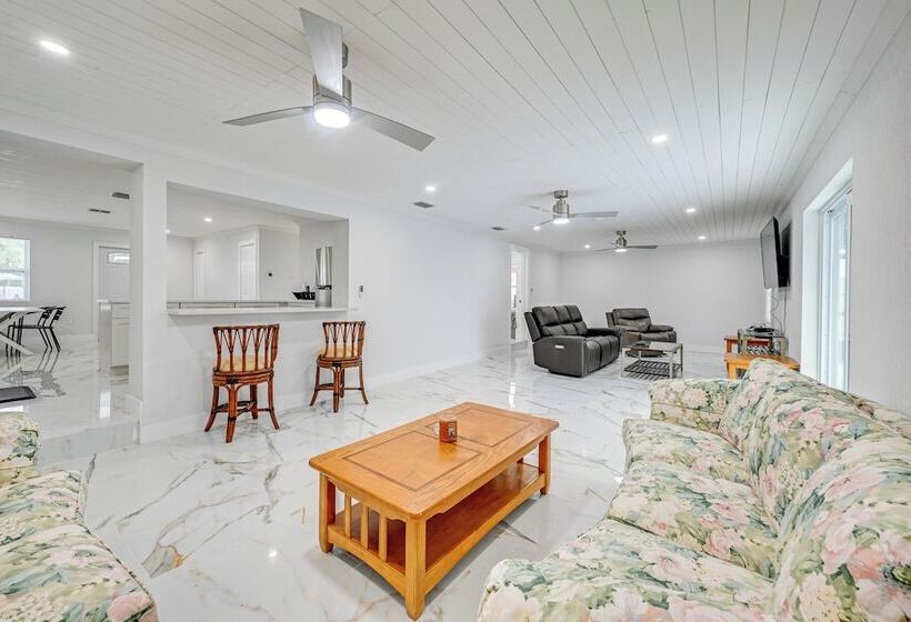 Port Charlotte Home W/ Pool ~ 6 Mi To Punta Gorda