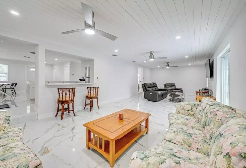 Port Charlotte Home W/ Pool ~ 6 Mi To Punta Gorda