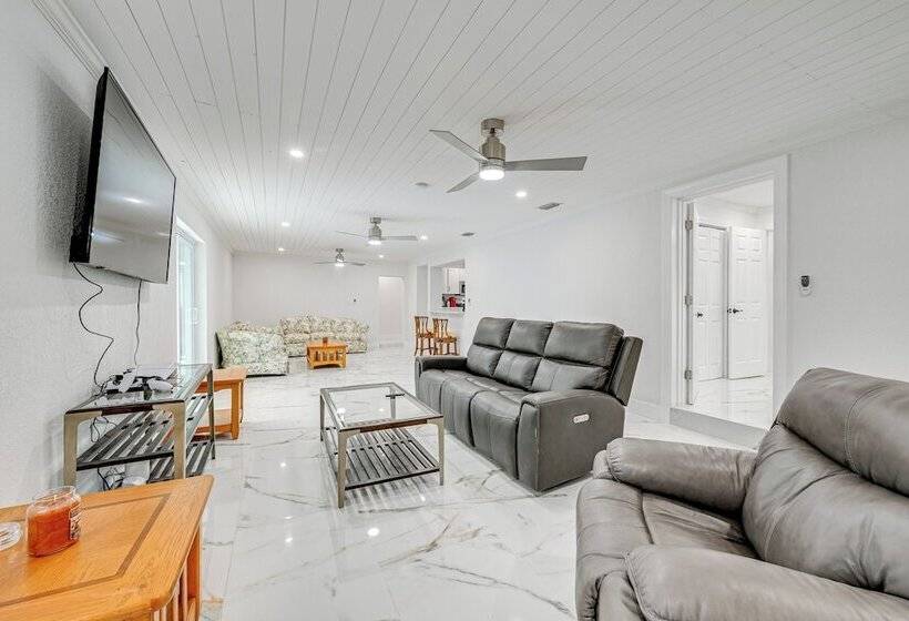 Port Charlotte Home W/ Pool ~ 6 Mi To Punta Gorda