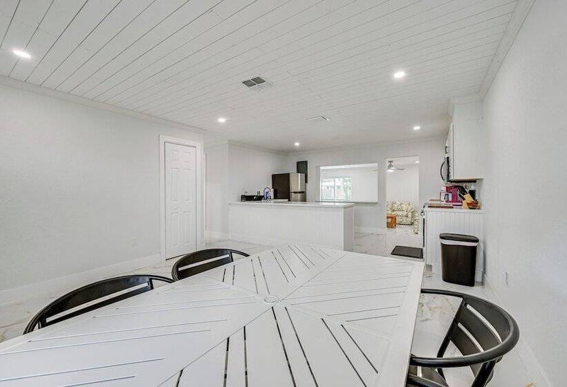 Port Charlotte Home W/ Pool ~ 6 Mi To Punta Gorda