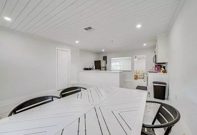 Port Charlotte Home W/ Pool ~ 6 Mi To Punta Gorda