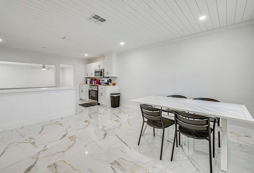 Port Charlotte Home W/ Pool ~ 6 Mi To Punta Gorda