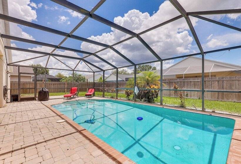 Riverview Home W/ Screened Pool ~ 1 Mi To Marina!