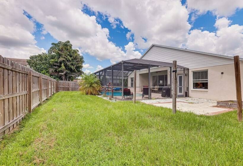 Riverview Home W/ Screened Pool ~ 1 Mi To Marina!