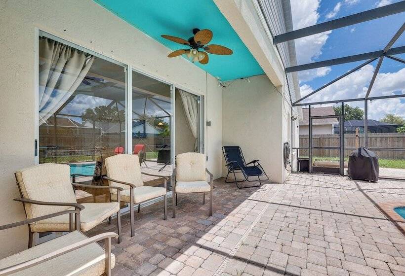 Riverview Home W/ Screened Pool ~ 1 Mi To Marina!