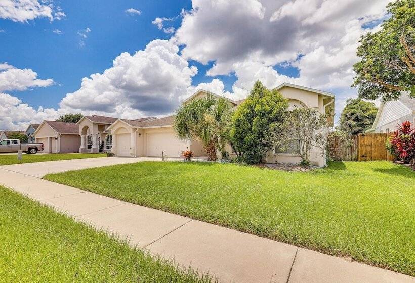 Riverview Home W/ Screened Pool ~ 1 Mi To Marina!