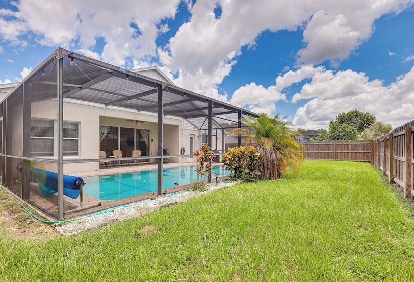 Riverview Home W/ Screened Pool ~ 1 Mi To Marina!