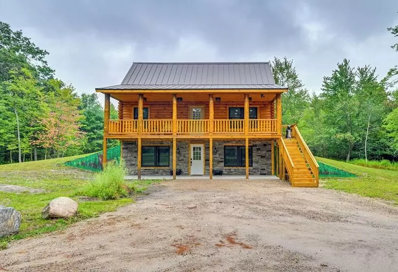 Adams Cabin W/ Game Room & Fire Pit