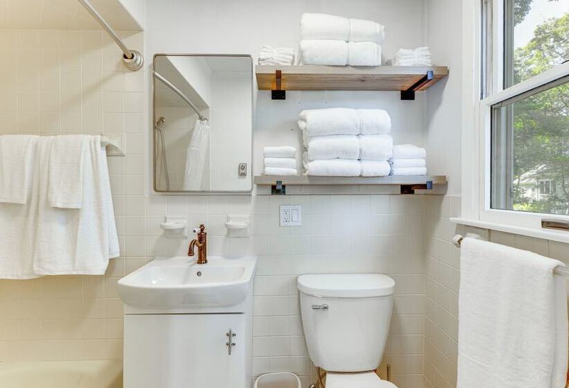 Waterfront Southold Retreat < 3 Mi To Wineries!