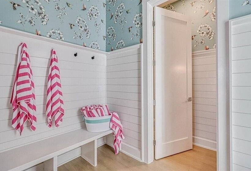 Afterley Pointe 213 Lak