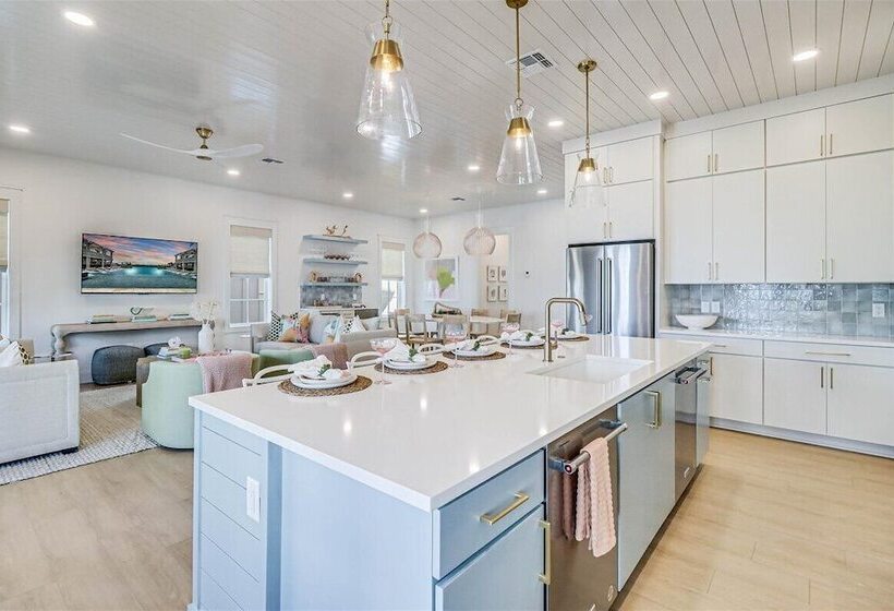 Afterley Pointe 213 Lak