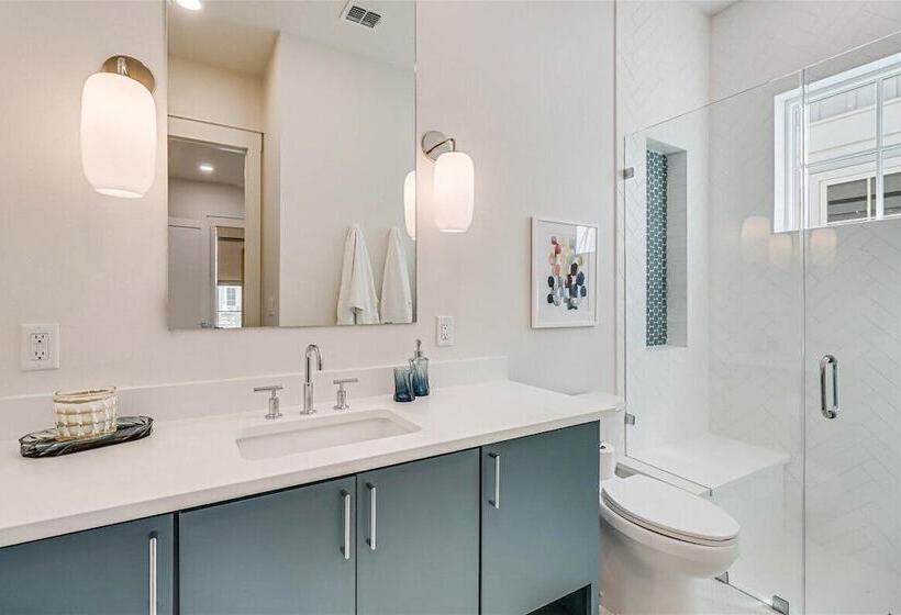 Afterley Pointe 213 Lak