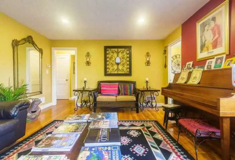 Aamiaismajoitus (B&B) Cozy Homeva Kensico Wp