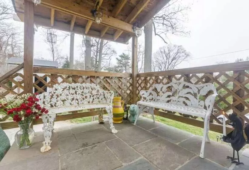 Aamiaismajoitus (B&B) Cozy Homeva Kensico Wp