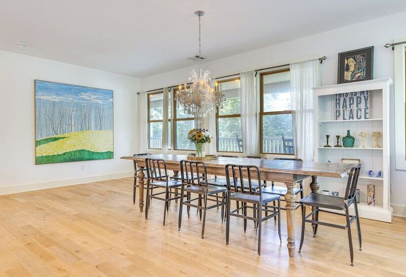 Boho Beach Hideaway W/ Pool, Fire Pit & Grill!