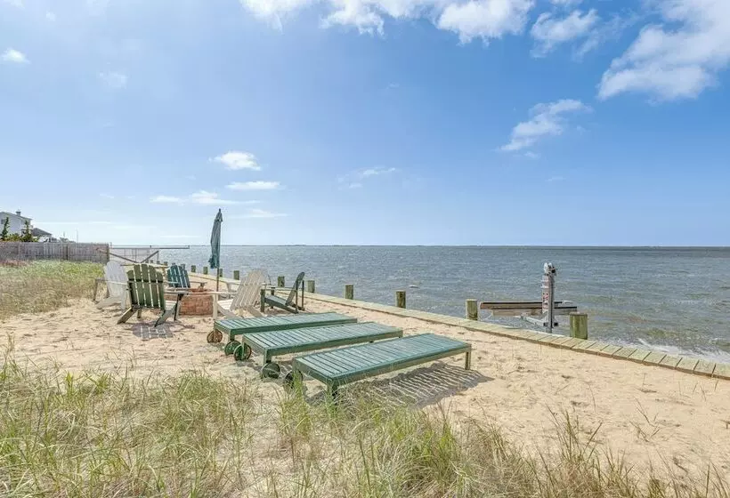 Boho Beach Hideaway W/ Pool, Fire Pit & Grill!