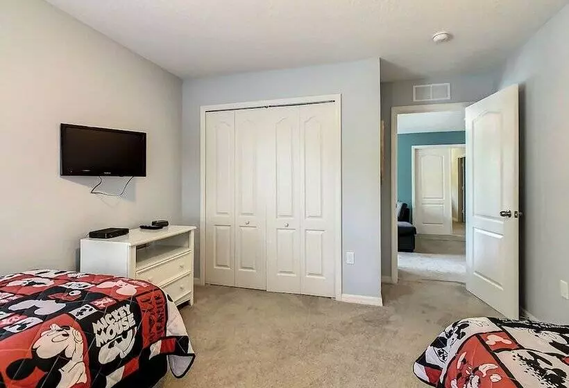 Calabria Villa Near Disney   Pool   Game Room